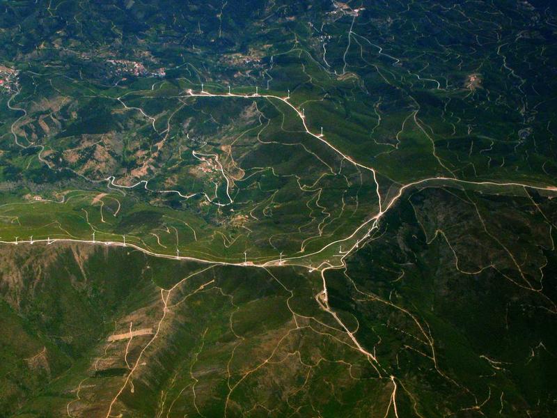 意大利五渔村<br>ljvwvuu.cn 悬崖彩色房子